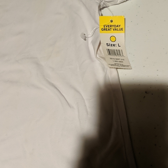 White short sleeve tee - Picture 2 of 3